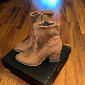 Michael Shannon Aaliyah Booties. Size 7